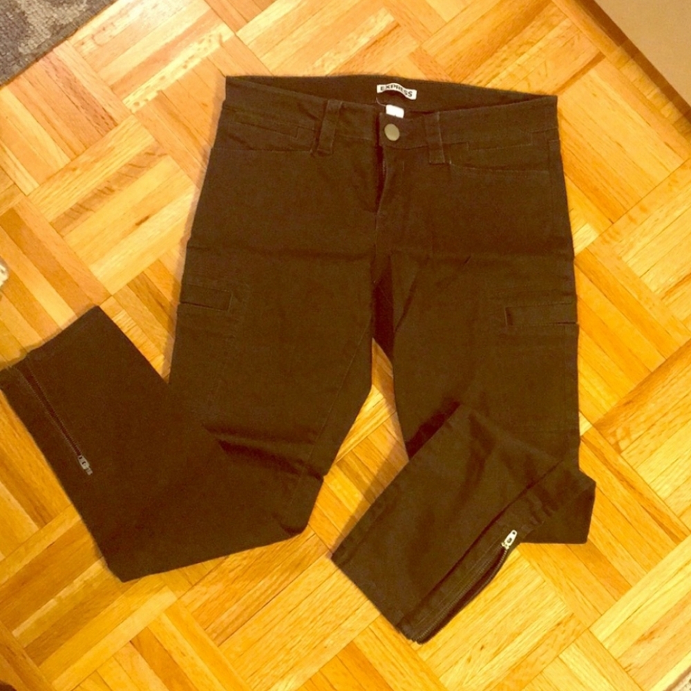 NWOT Size 4 Express Pants Olive Green